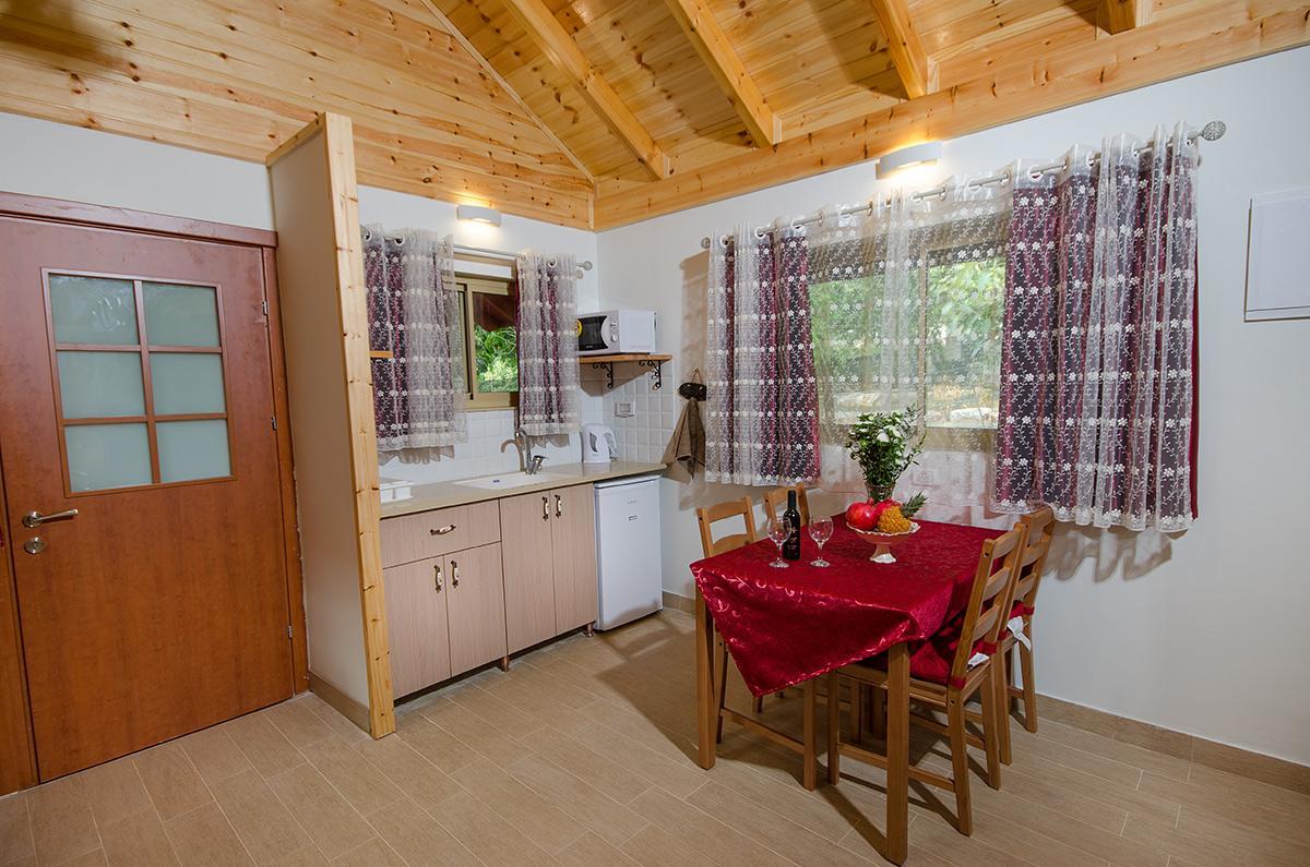 The Wooden Rose Cabins Bezet Bagian luar foto