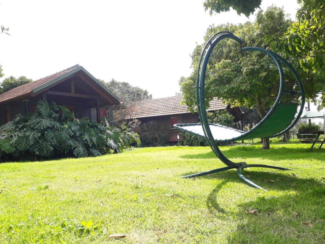 The Wooden Rose Cabins Bezet Bagian luar foto